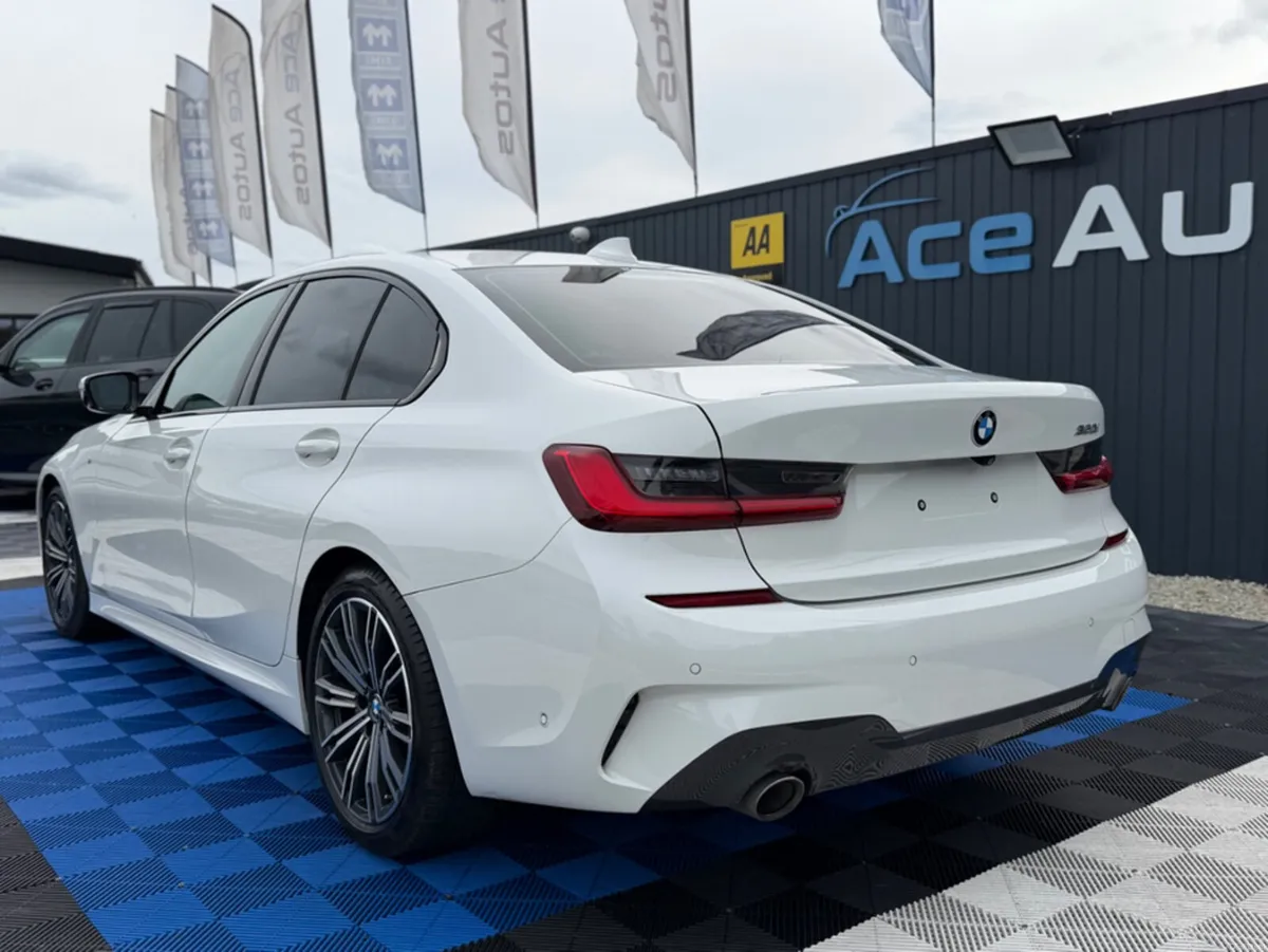 BMW 3-Series 320i - M-SPORT - 2.0L PETROL - AUTO - - Image 5