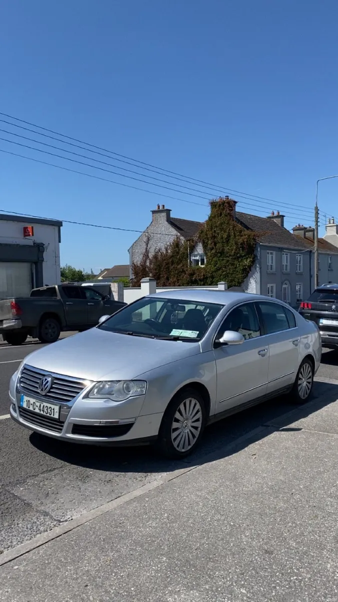 VW Passat 2.0TDIHighline NCT 04/27 - Image 1