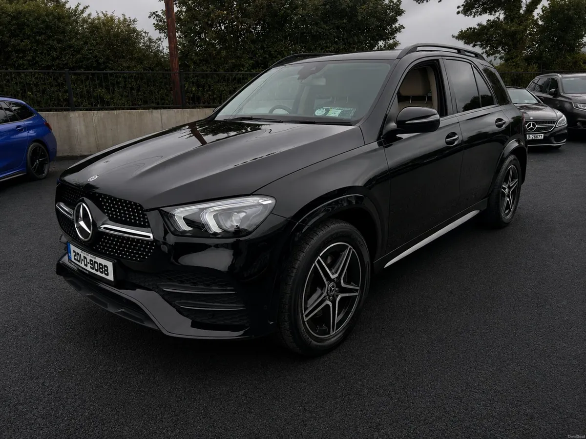 Mercedes GLE 300 7 SEATER AMG NIGHT PACK - Image 3