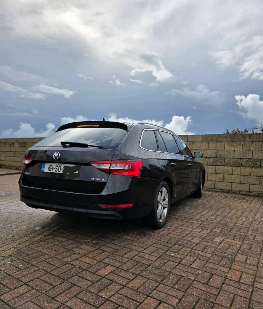Skoda superb estate - Image 6