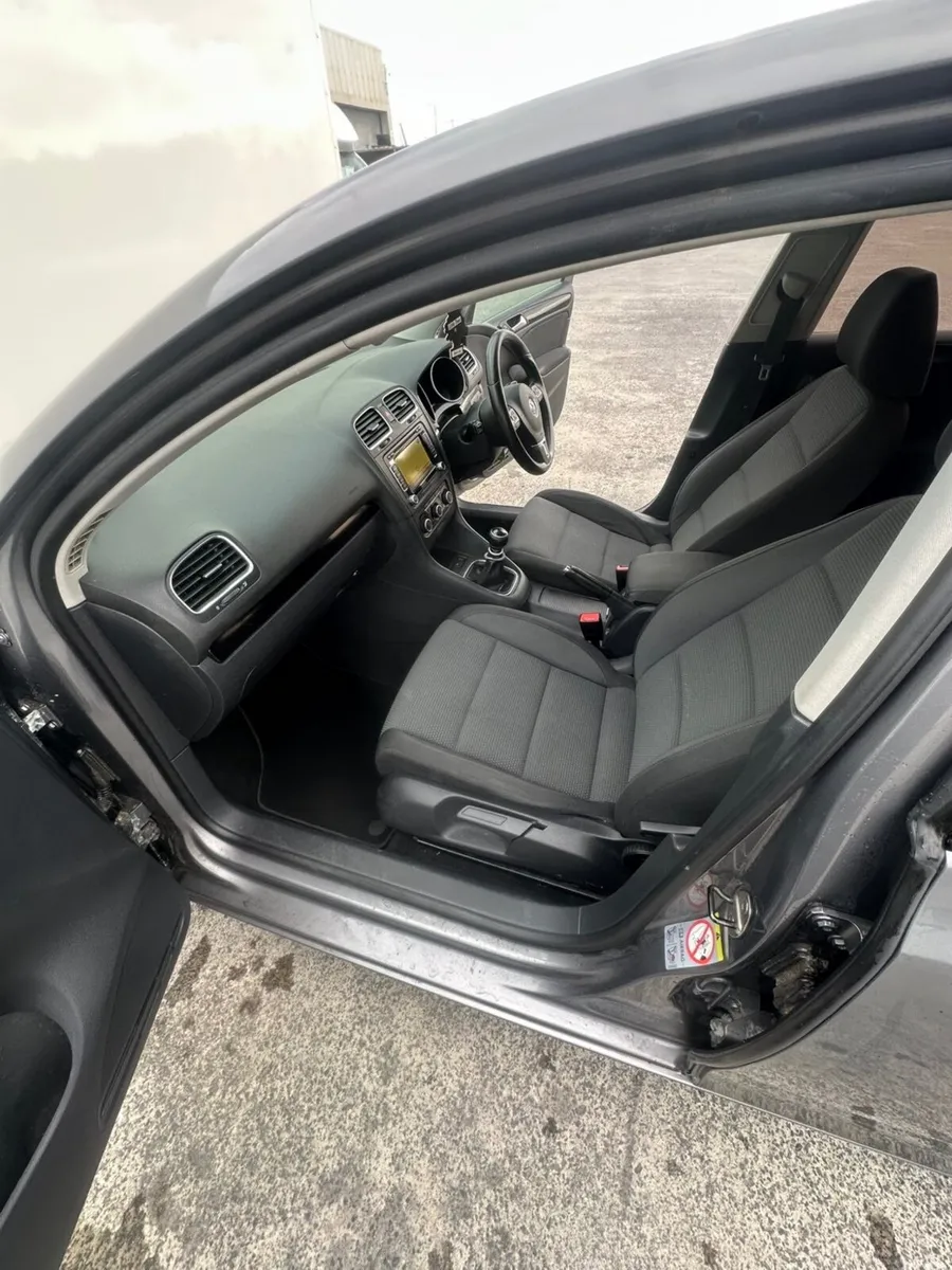 Volkswagen Golf 2012 - Image 6