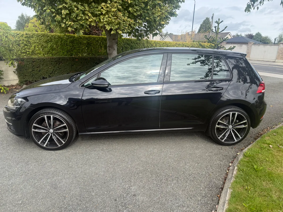 Volkswagen Golf 2017 - Image 2