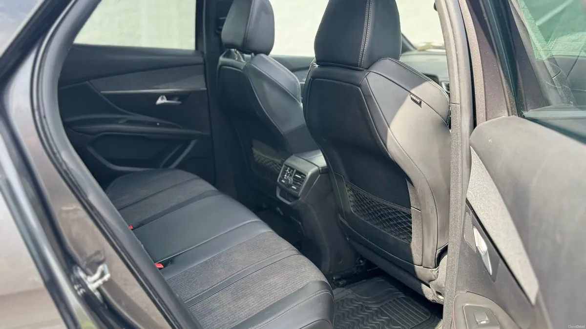 Peugeot 3008 GT Line automatic - Image 6