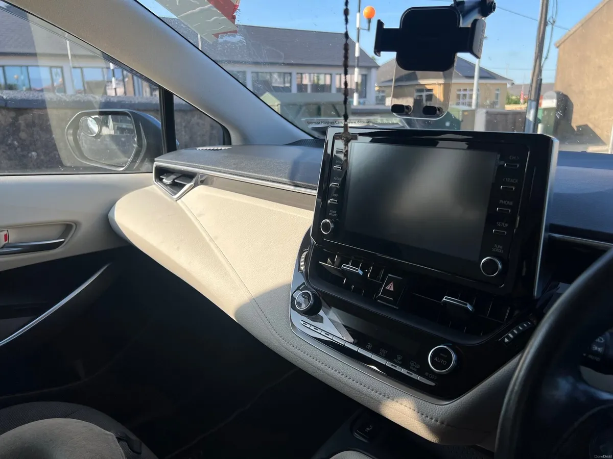 Toyota Corolla 2021 - Image 3