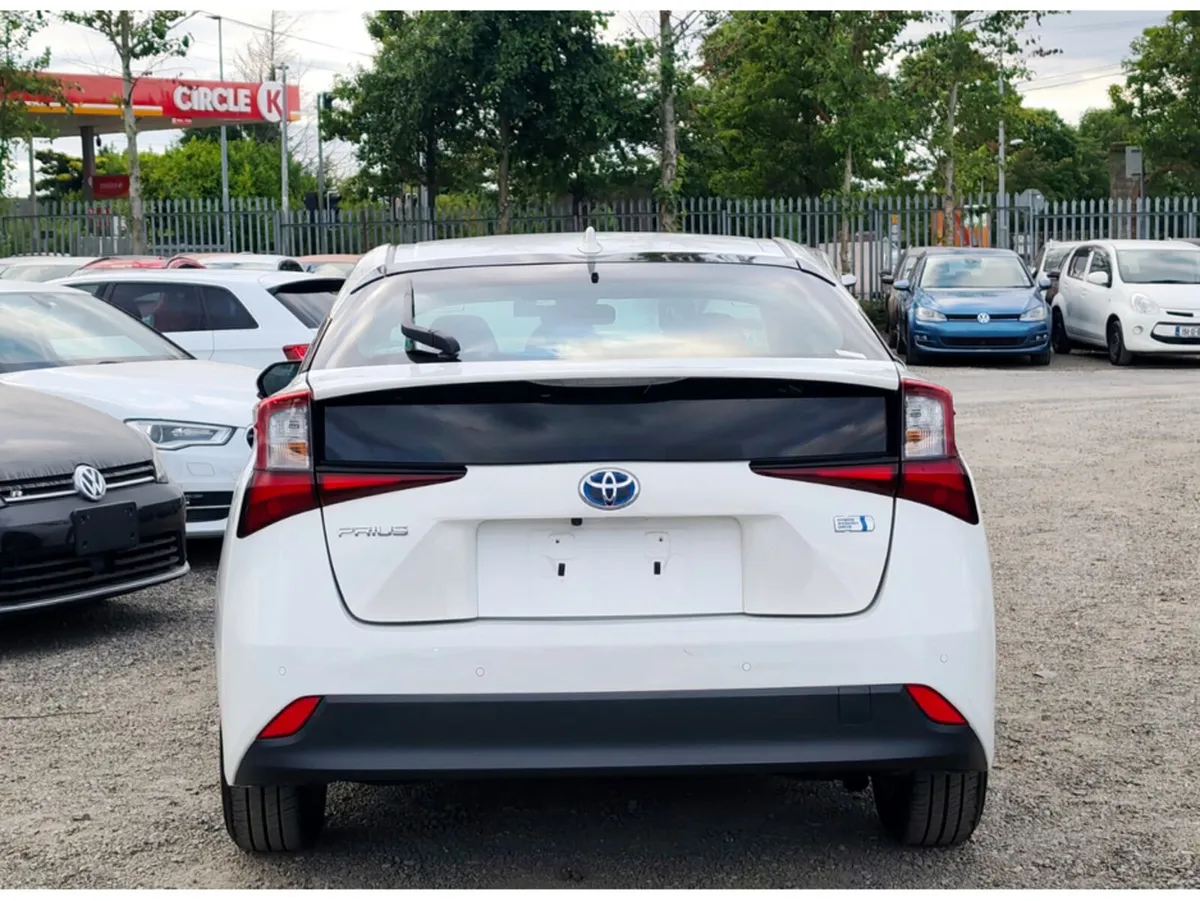 Toyota Prius 1.8L Petrol Hybrid Auto - Cruise Cont - Image 5