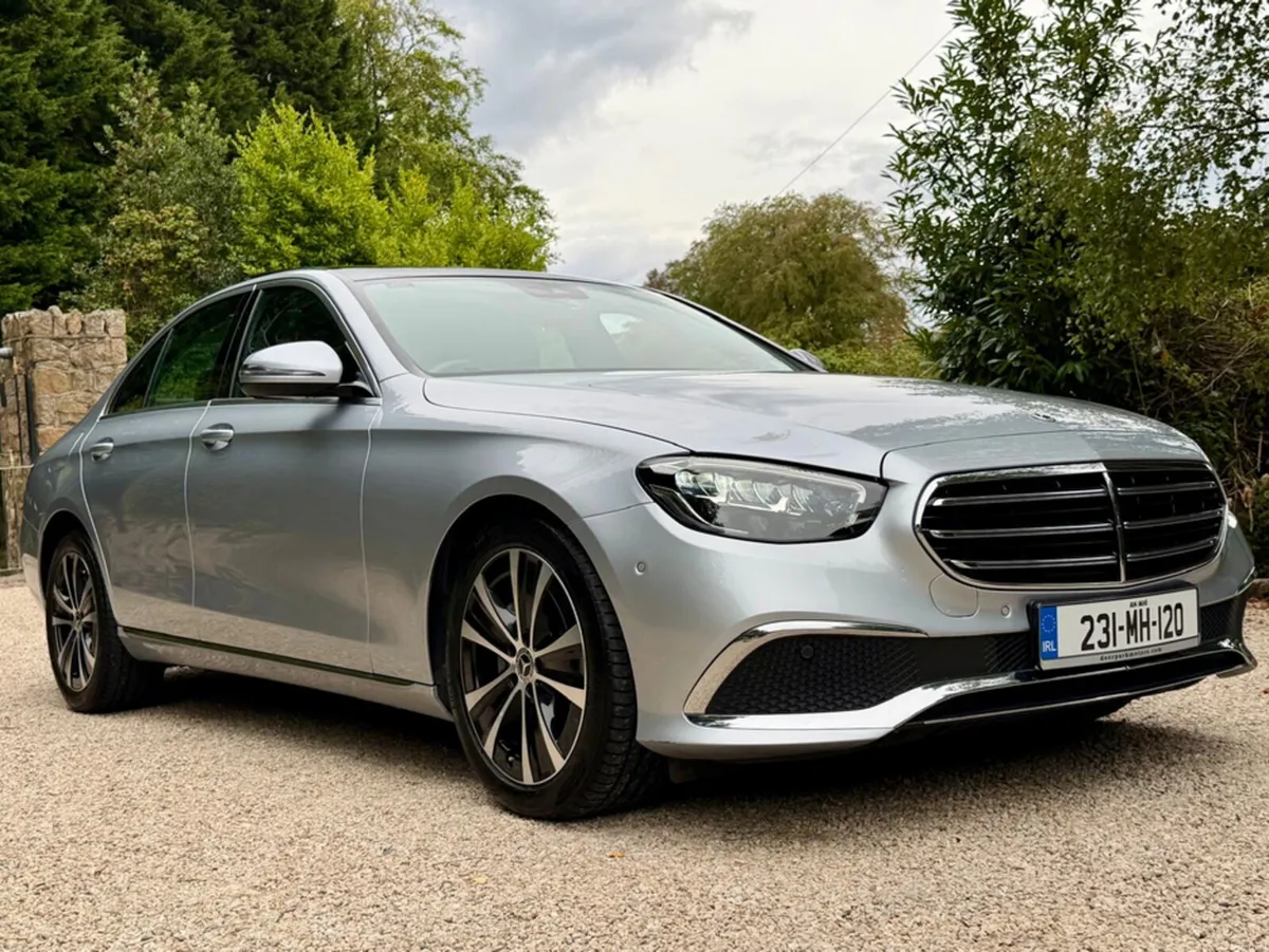 Mercedes-Benz E-Class E220 D *Panoramic Sunroof…Im - Image 1