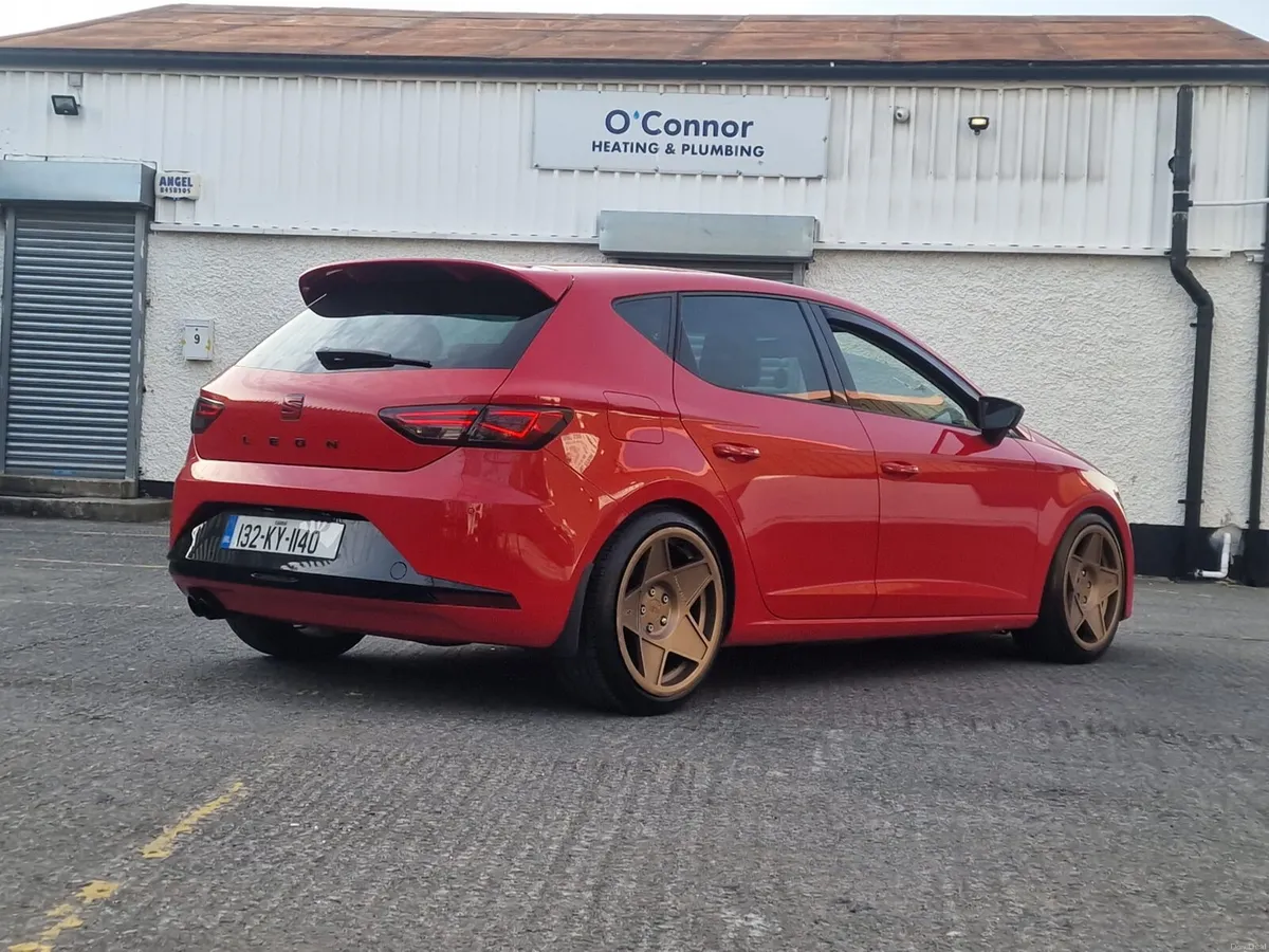 Seat leon.new nct08/2027. sale or swap - Image 3