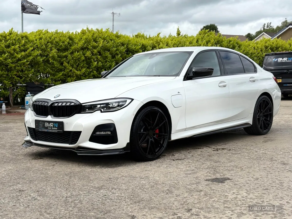 2019 BMW 330 M SPORT AUTO HYBRID - Image 3