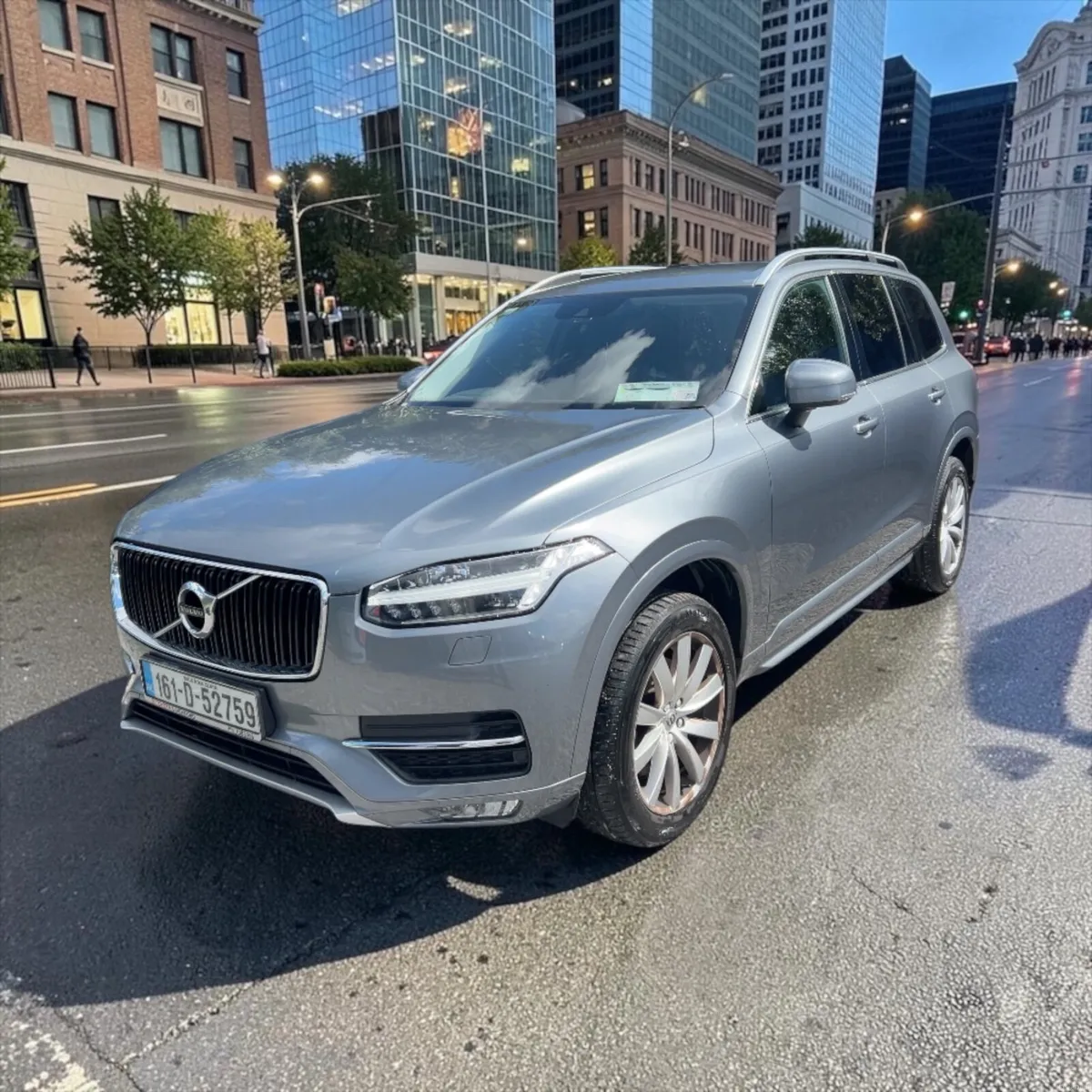 Volvo XC90 2.0 D5 225PS AWD MOMENTUM GEARTRONIC - Image 1