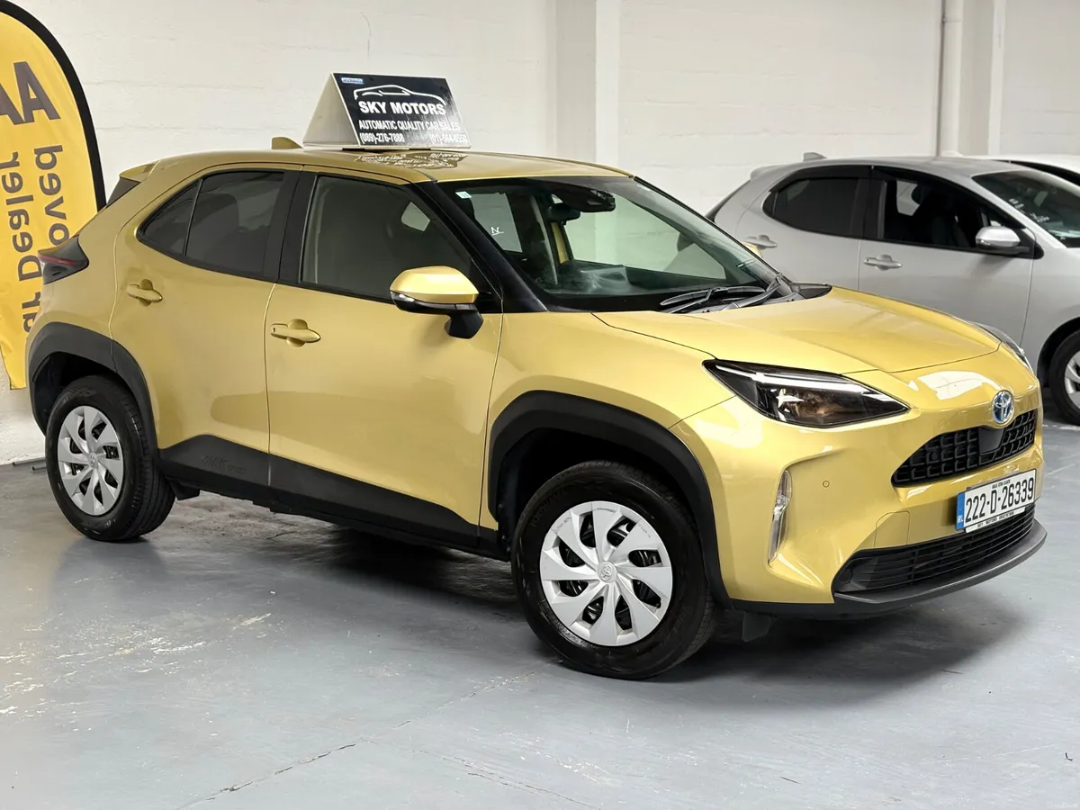 2022 Toyota Yaris Cross 1.5 Hybrid Auto,40K Miles - Image 2