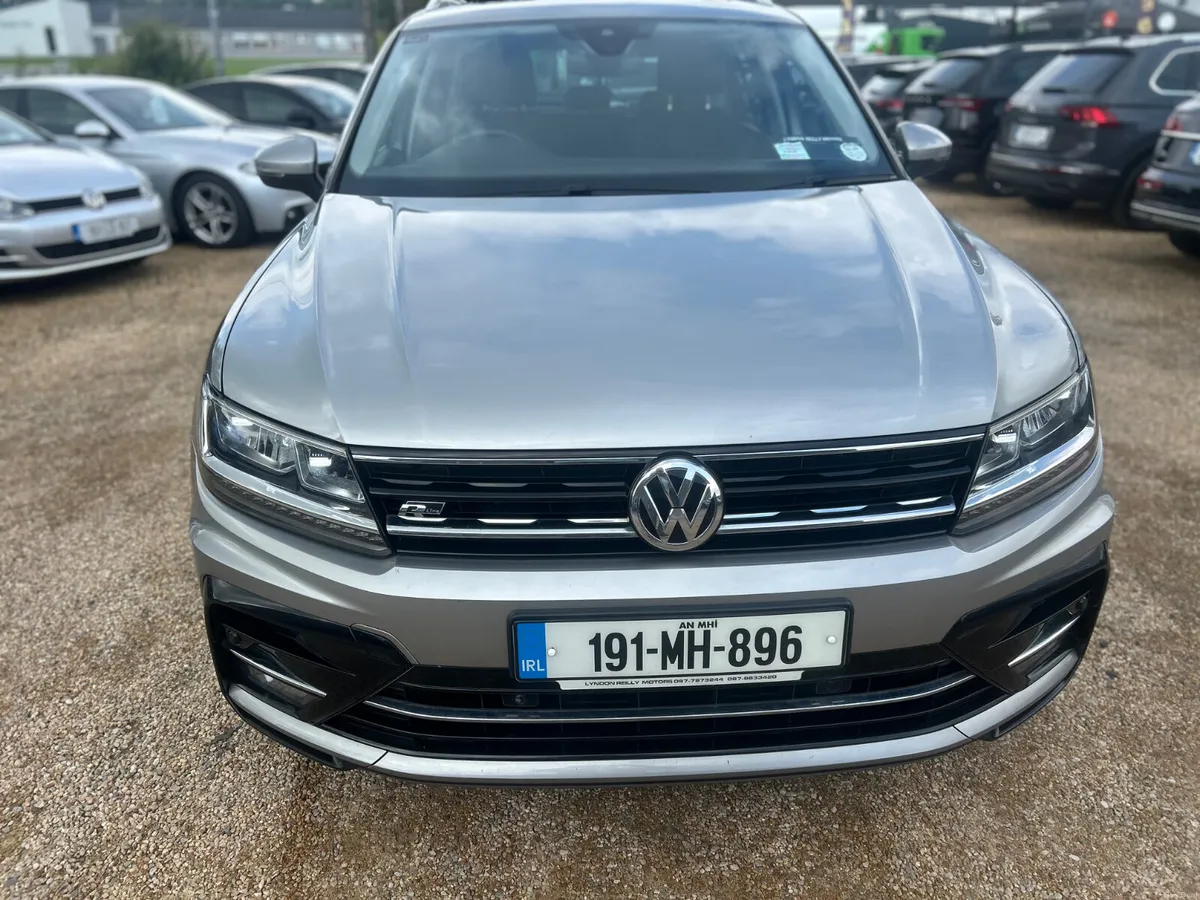 Volkswagen Tiguan R LINE - Image 2