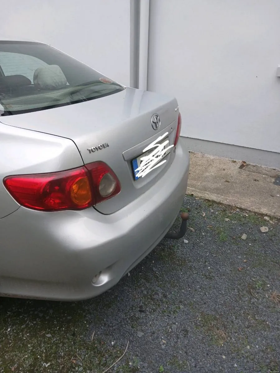 09 corolla - Image 1