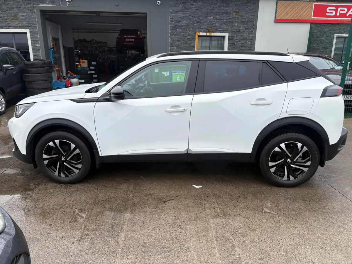 Peugeot 2008 2022 - Image 4