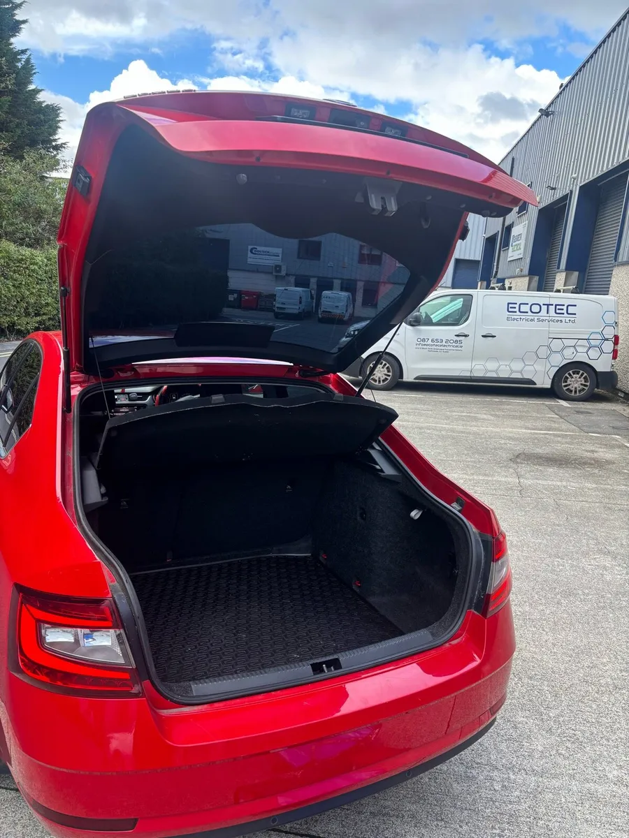 Skoda Octavia 1.6 Tdi - Image 4