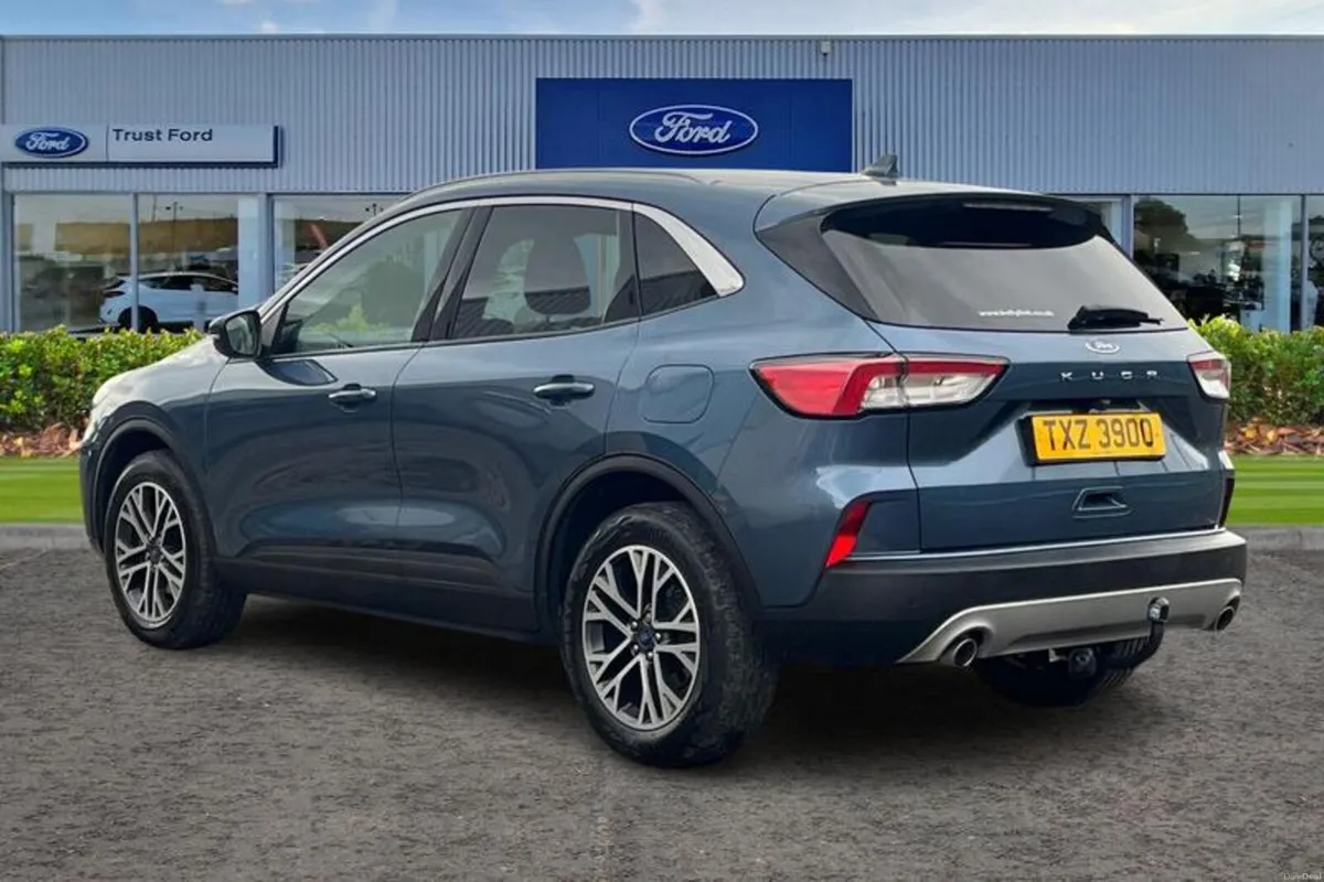 Ford Kuga 1.5 EcoBoost 150 Titanium Edition 5dr - Image 2