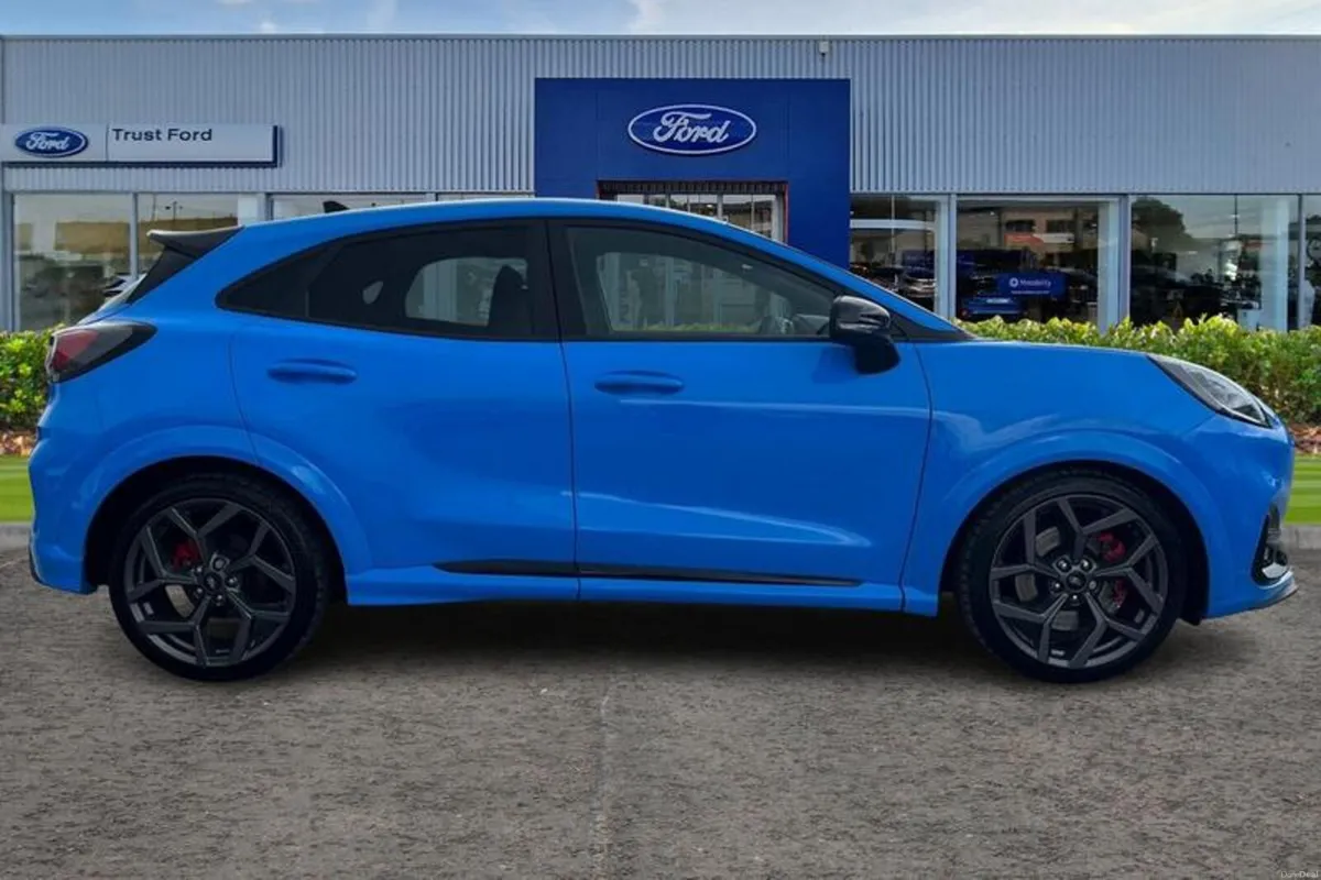 Ford Puma 1.0 EcoBoost Hybrid mHEV ST 5dr DCT - Image 3