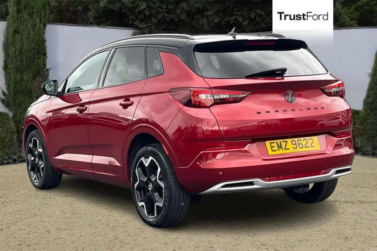 Vauxhall Grandland 1.2 Turbo Ultimate SUV 5dr Petr - Image 2