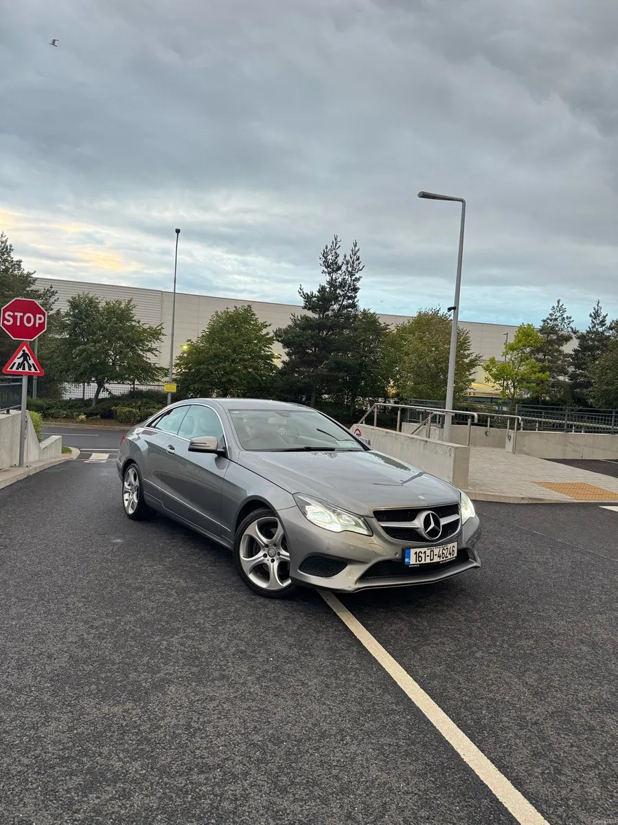 2016 Mercedes-Benz E220 | Auto | Only 144k KM - Image 1