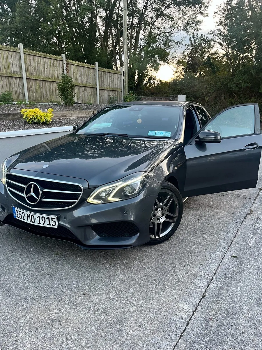 Mercedes Benz E220 AMG nightline edition - Image 4