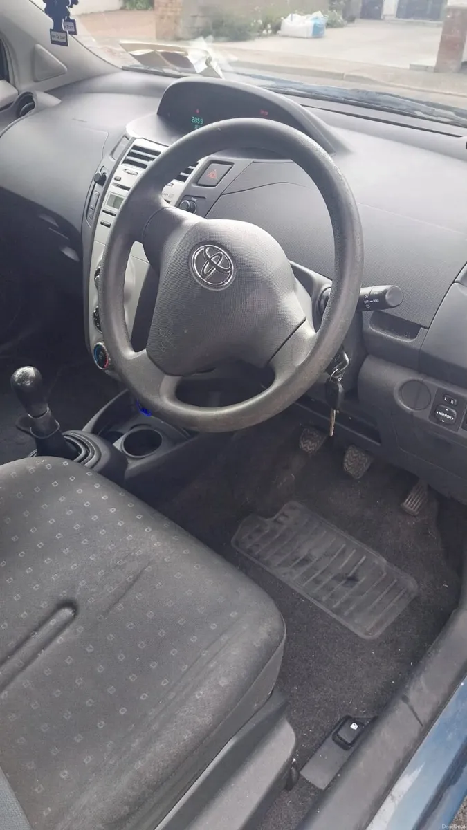 Car - Image 6