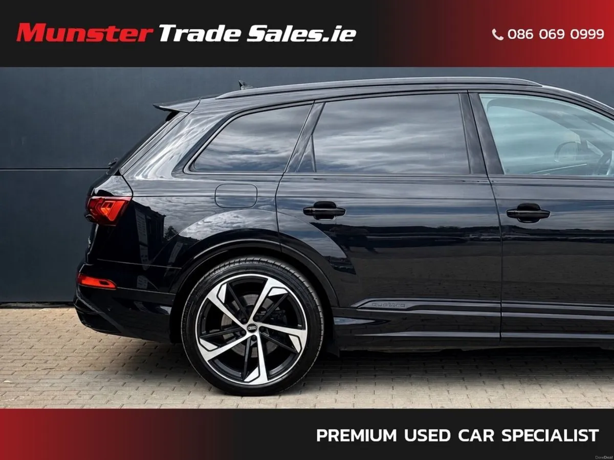 Audi Q7 S-Line Black Edition 55 TFSI E - Image 5