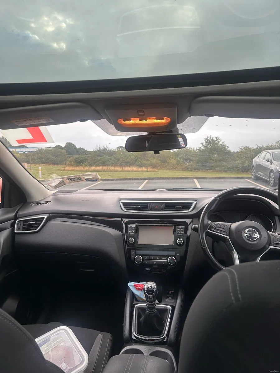 Nissan qashqai sv 1.2 pet - Image 5