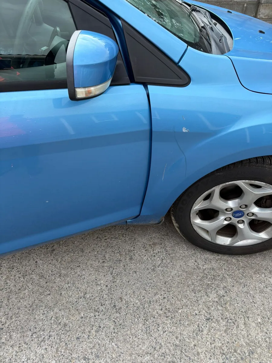 Ford focus - Image 5