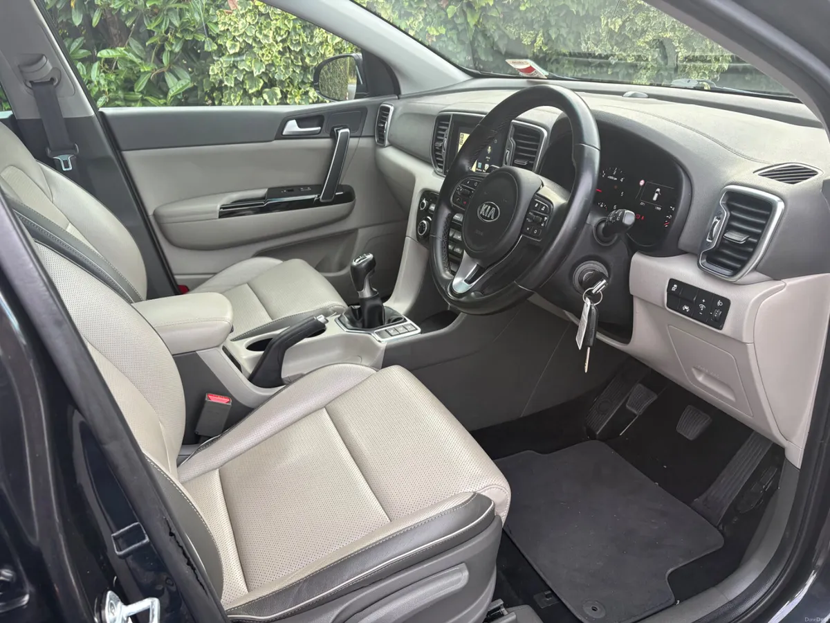 Kia Sportage 2018 1.7 - Image 6