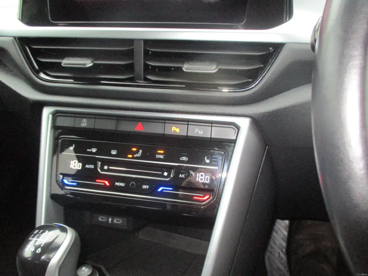 Volkswagen T-Roc 20242.0TDI 115BHP EDITION - Image 4