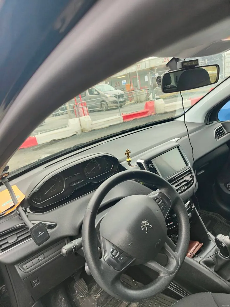 LHD Peugeot 208 - Image 2
