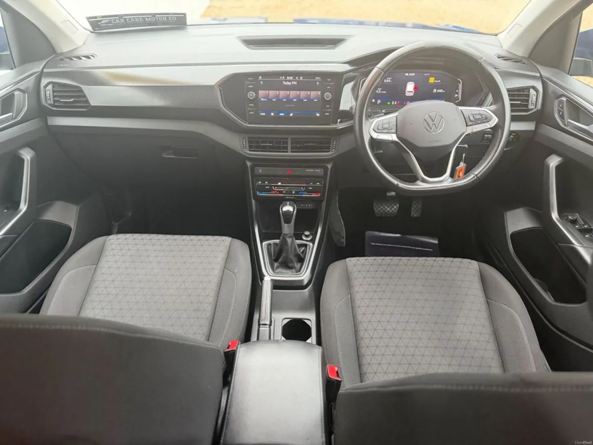 Volkswagen T-Cross Life 1.0 TSI D7F 110HP - Image 6