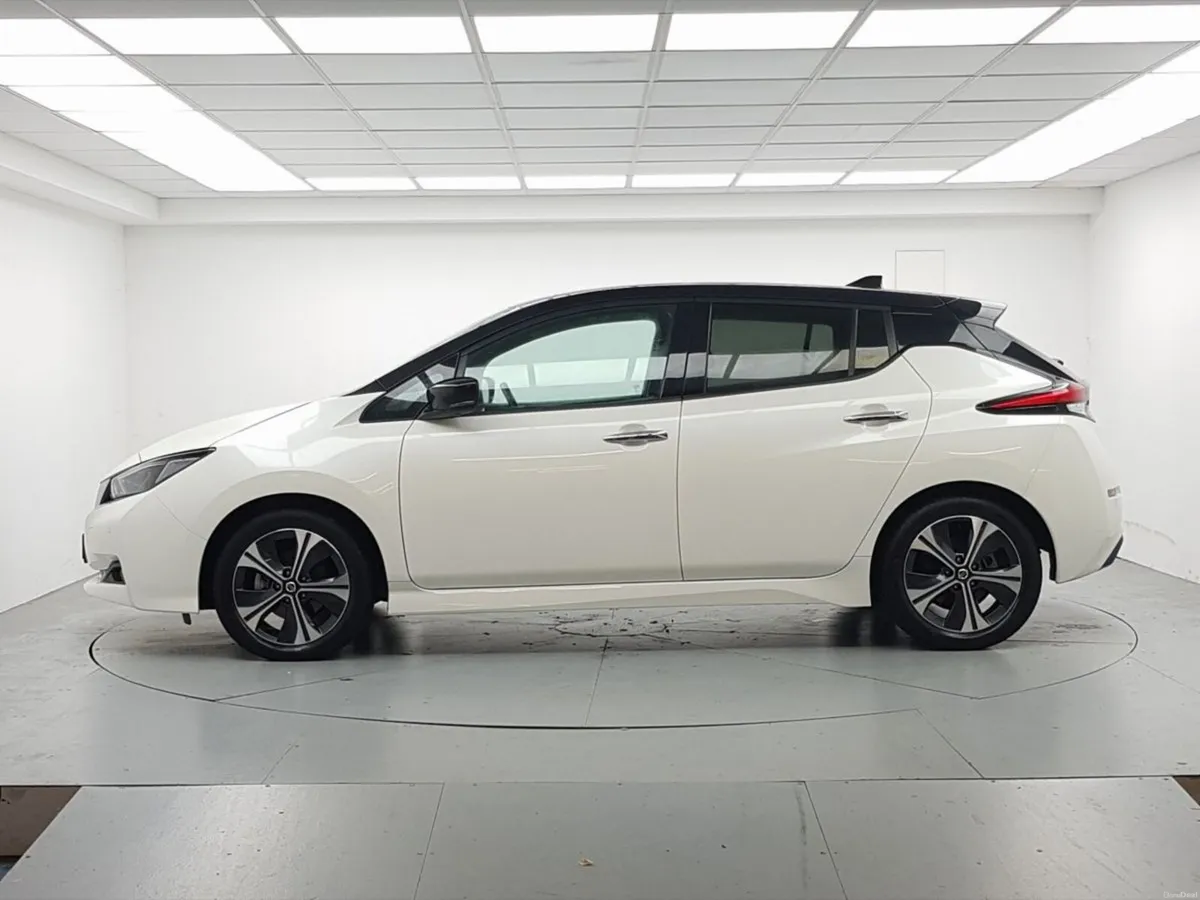 Nissan Leaf Leaf SV Premium 40 kWh - Image 5