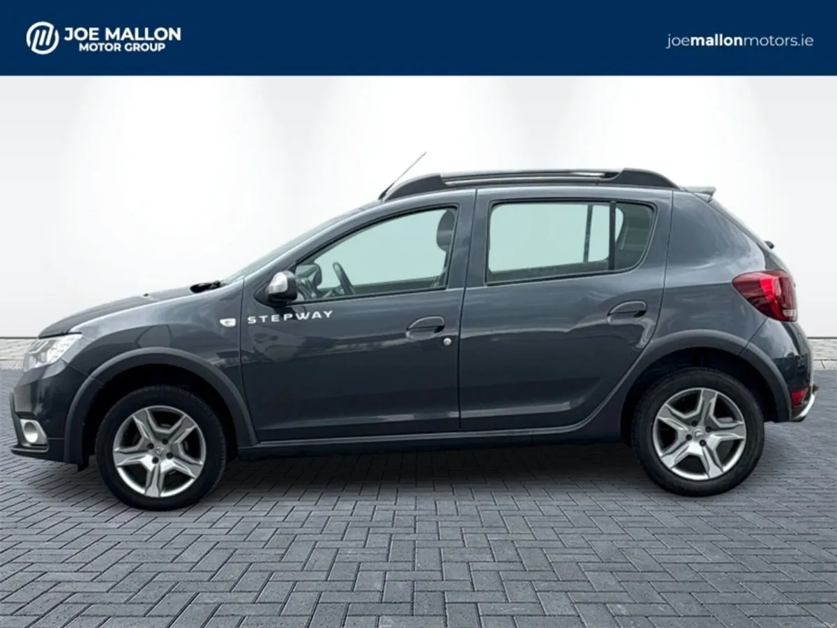 Dacia Sandero Stepway TCe 90 STEPWAY Signature - Image 4