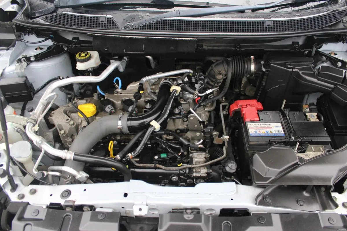 Nissan Qashqai 1.2 PET SV - TENDER 35 - Image 3
