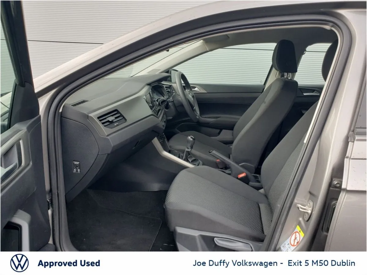 Volkswagen Polo 1.0 TSI 80HP Trendline - Image 4