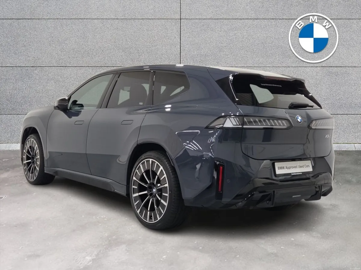 BMW iX3 - Image 2