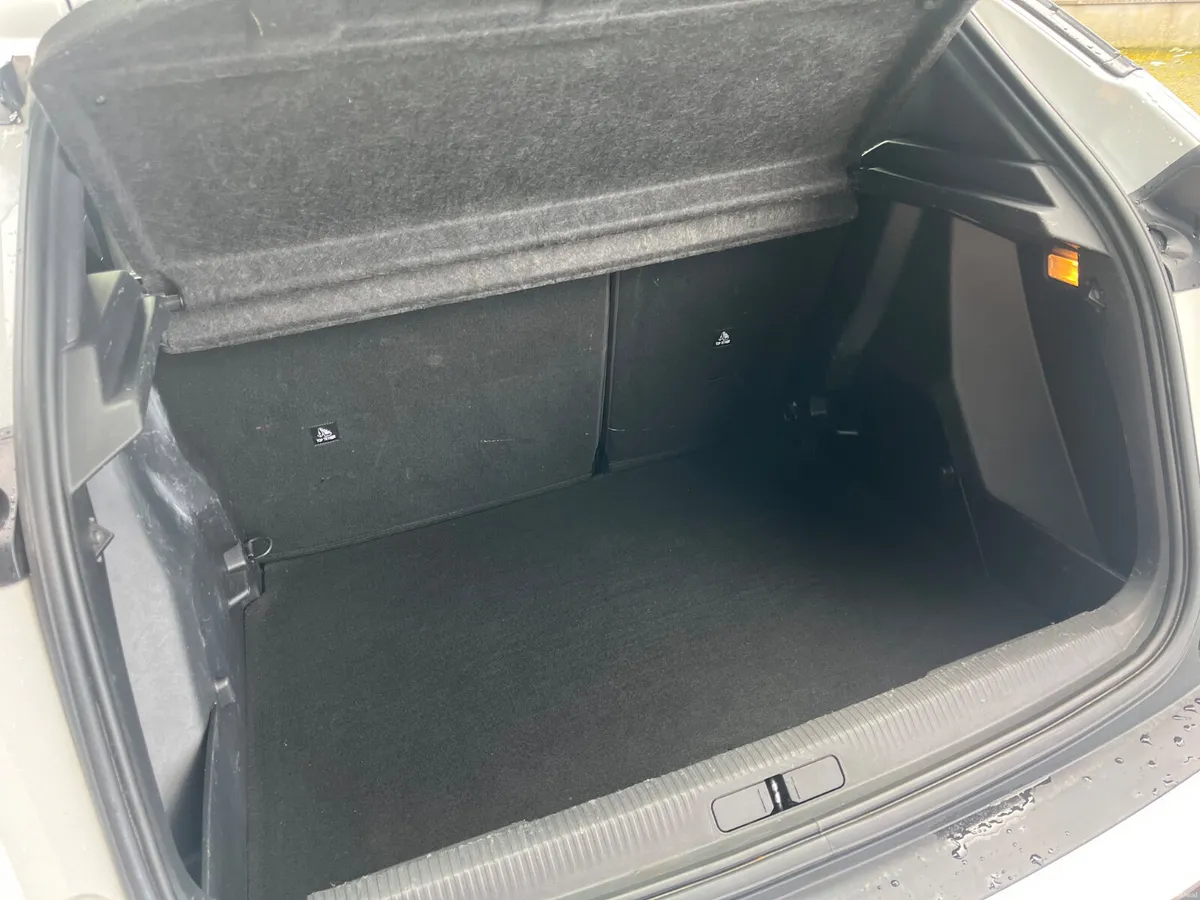 Peugeot 2008 2020 - Image 5