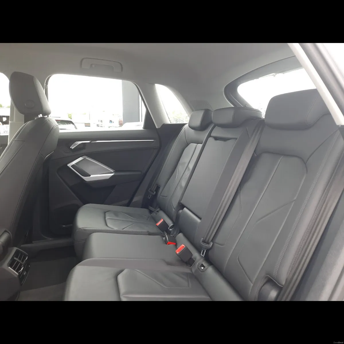 Audi Q3 2021 - Image 3