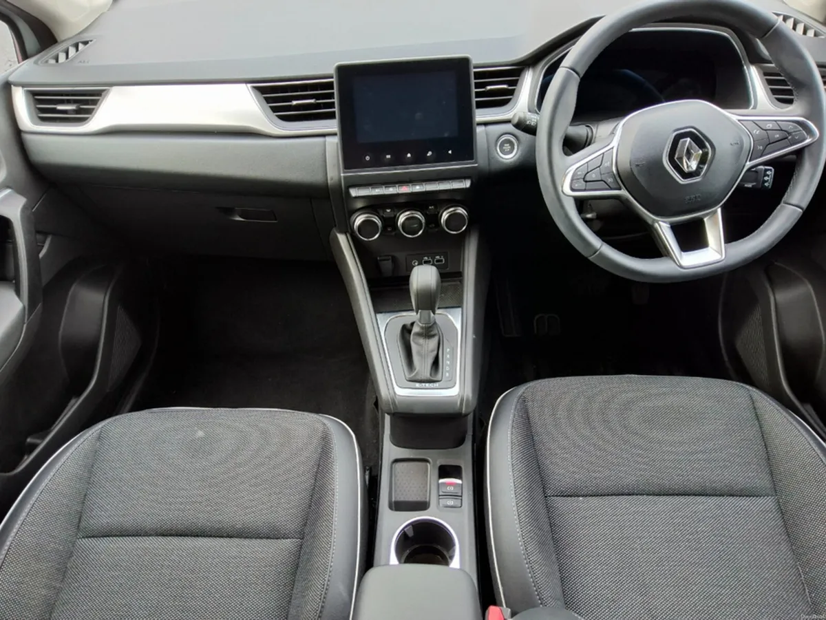 Renault Captur TECHNO E-TECH PHEV - Image 5