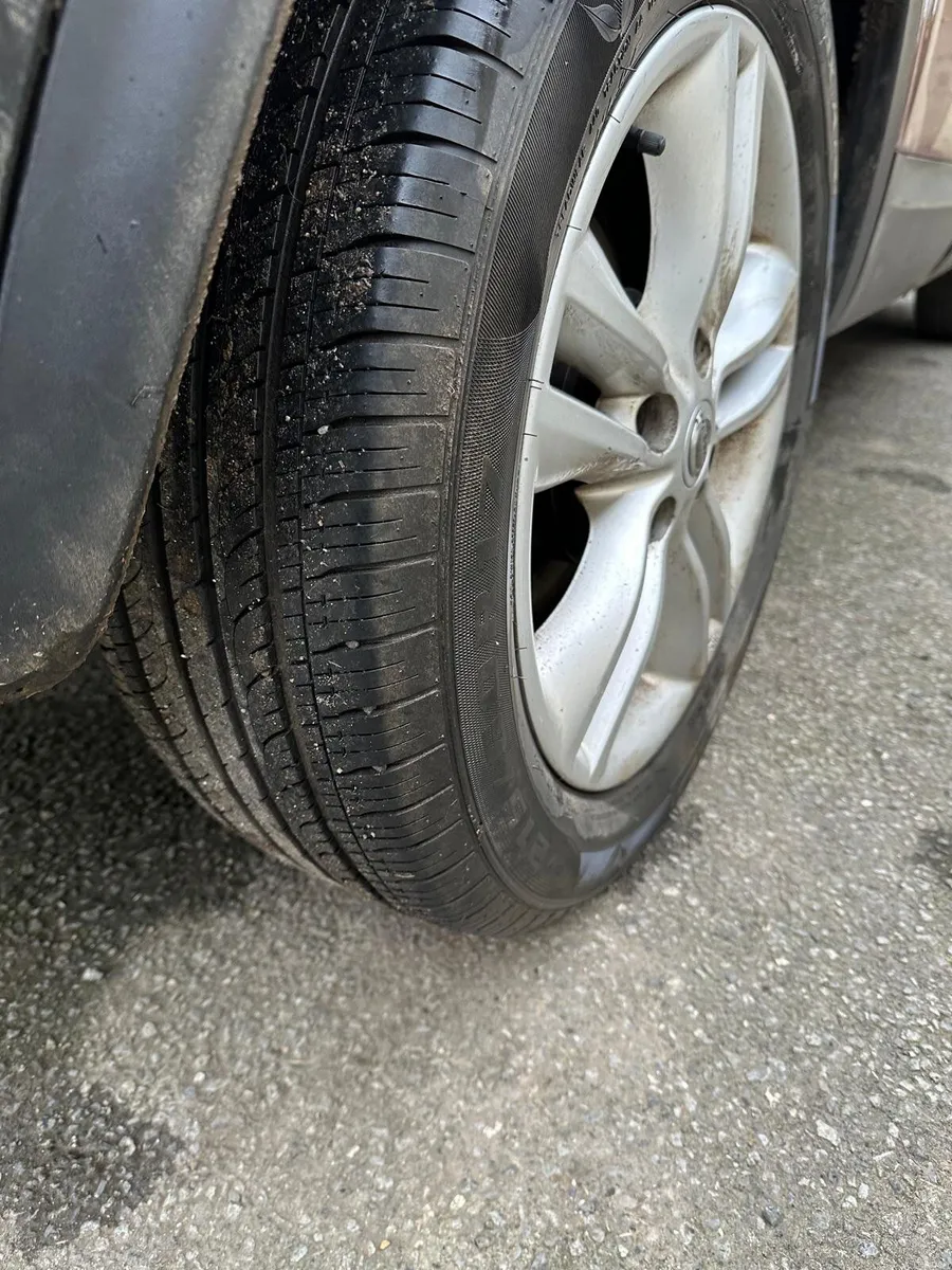 Nissan Qashqai+2 2012 - Image 2