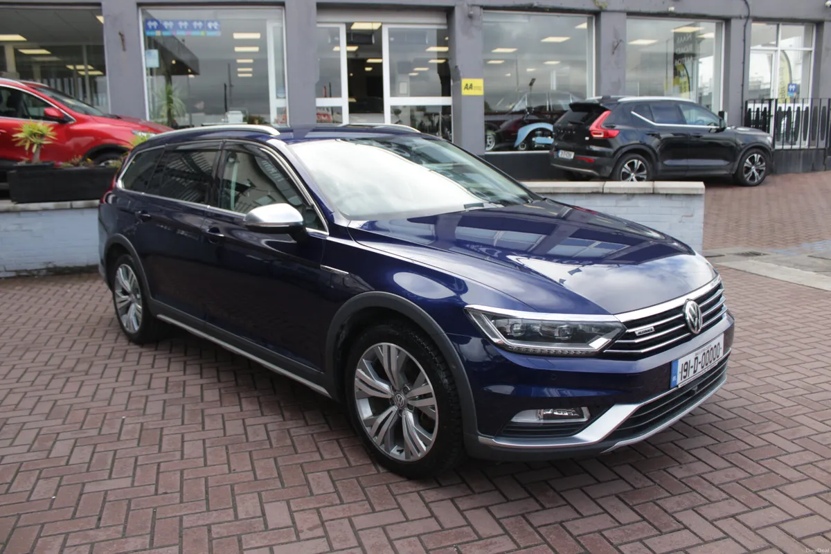 2.0TDI 150BHP ALLTRACK 5DR ESTATE AUTO // 1 OWNER - Image 1