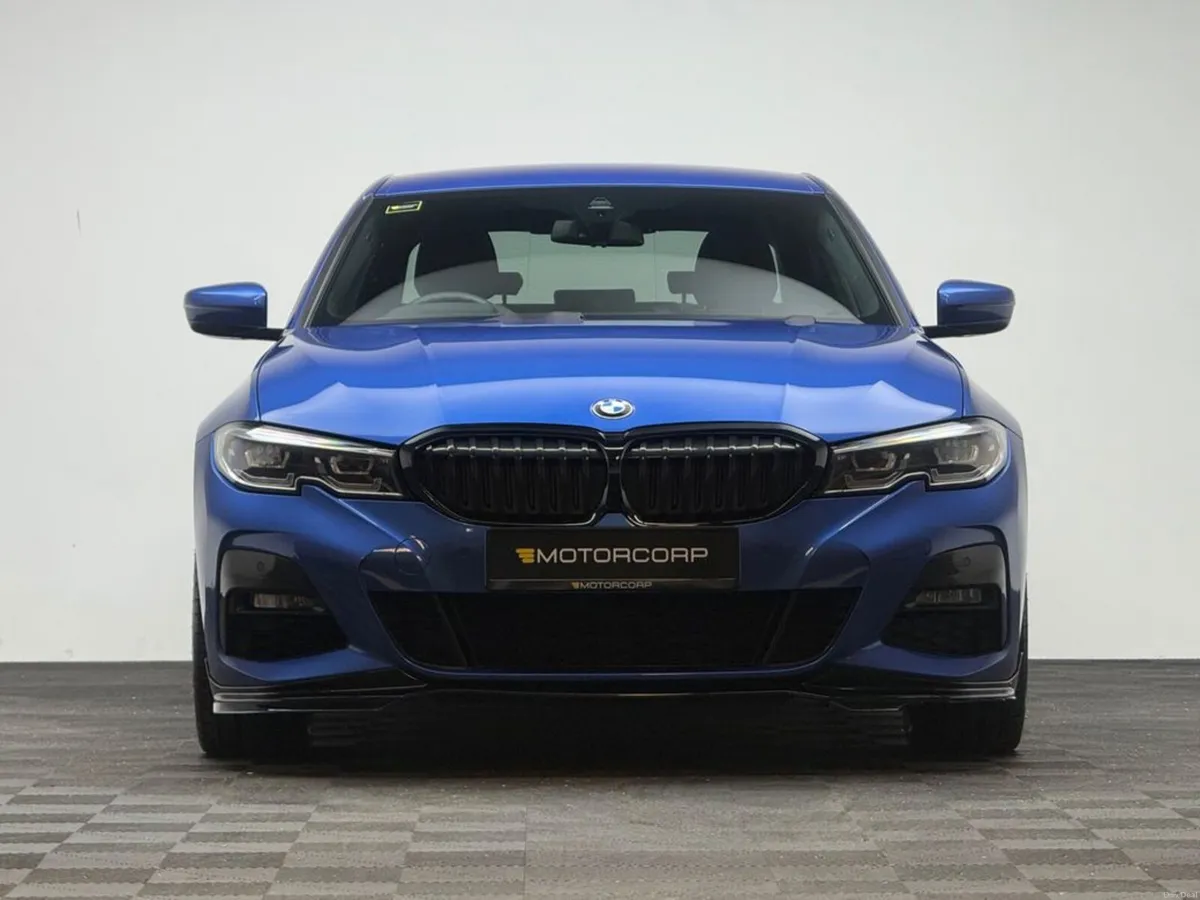 BMW 3-Series 330E M SPORT *HUGE SPEC* - Image 2