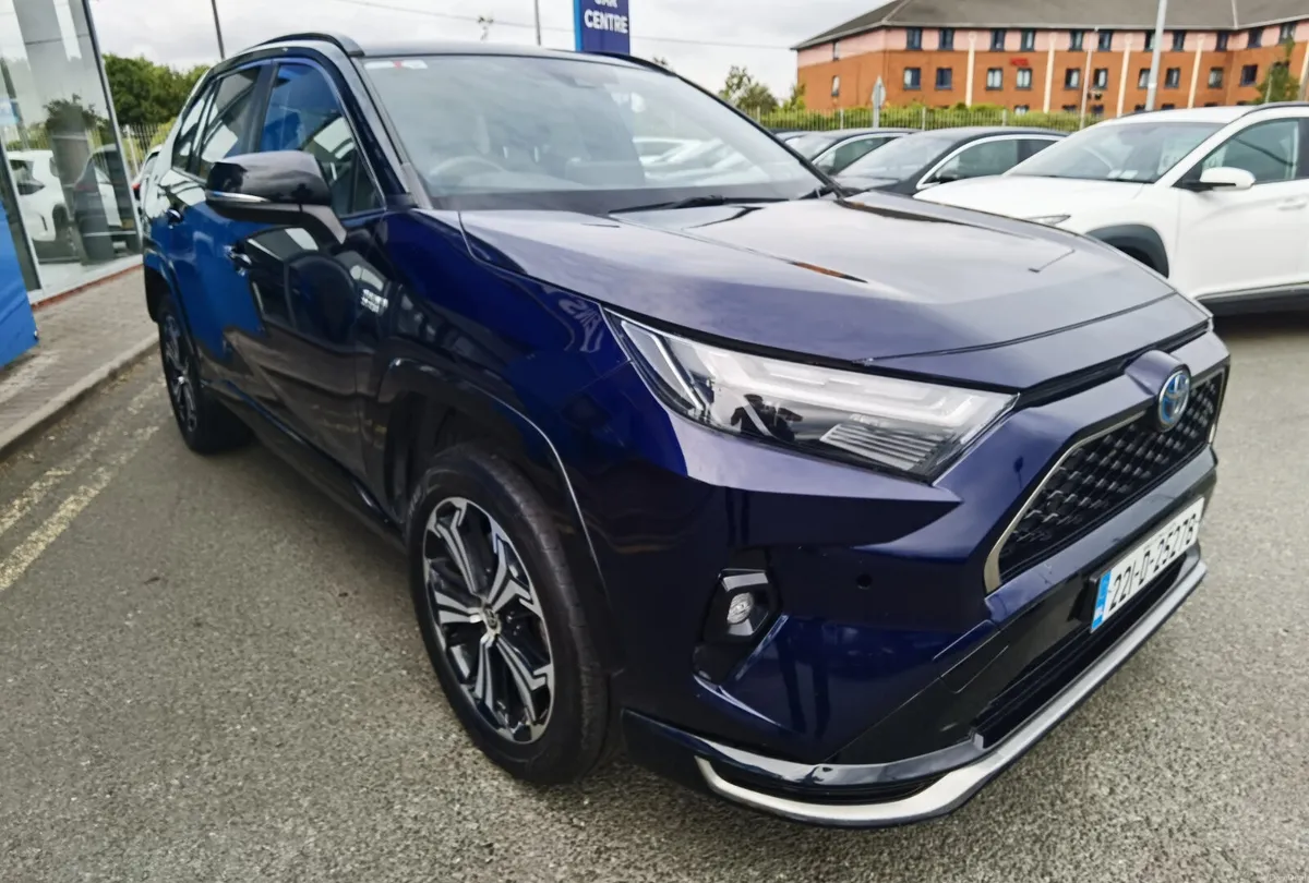 TOYOTA RAV4 2.5 SPORT AUTOMATIC PHEV - Image 3