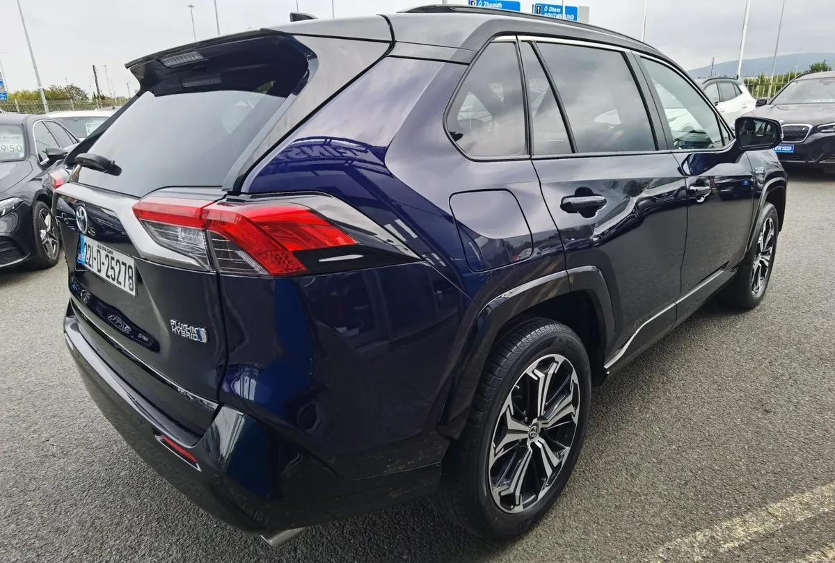TOYOTA RAV4 2.5 SPORT AUTOMATIC PHEV - Image 5