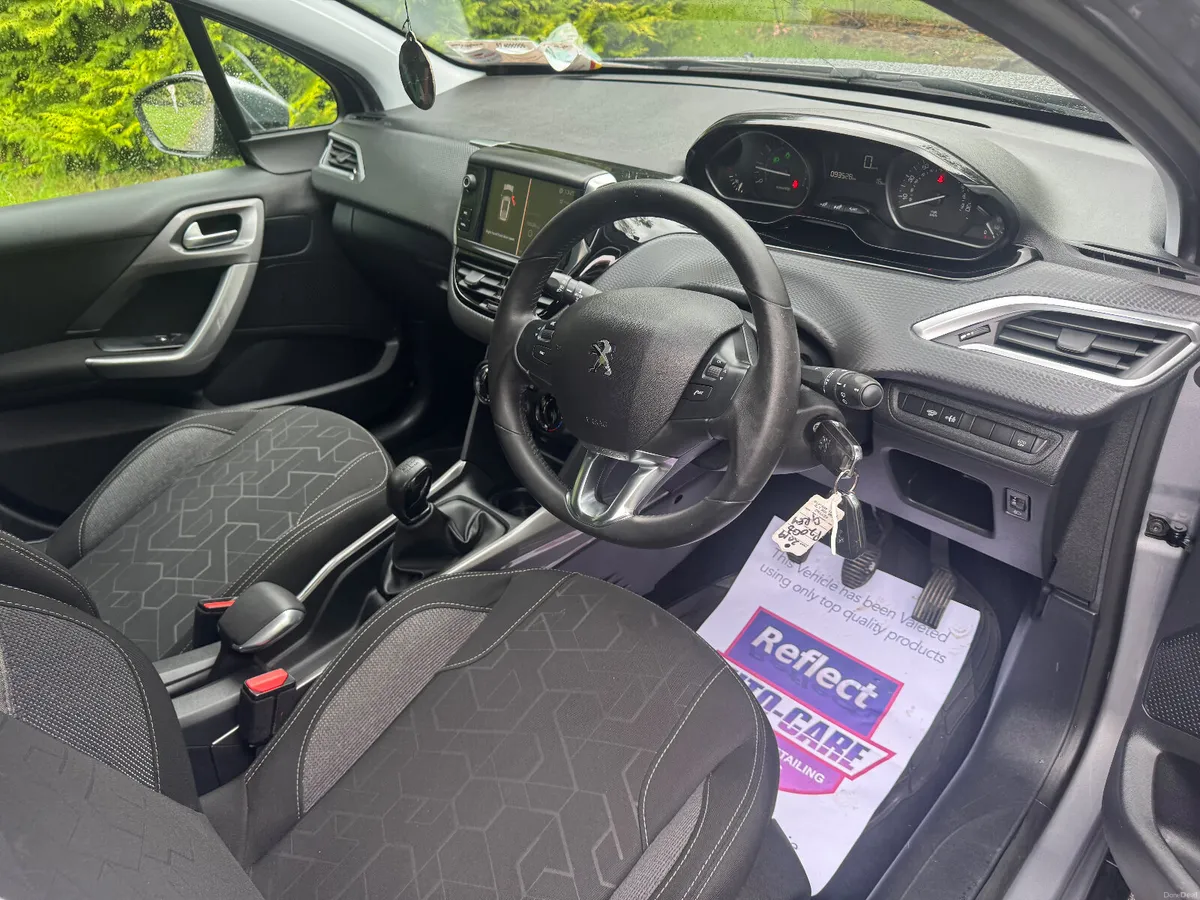 19 Peugeot 2008 1.2 fully serviced - Image 6