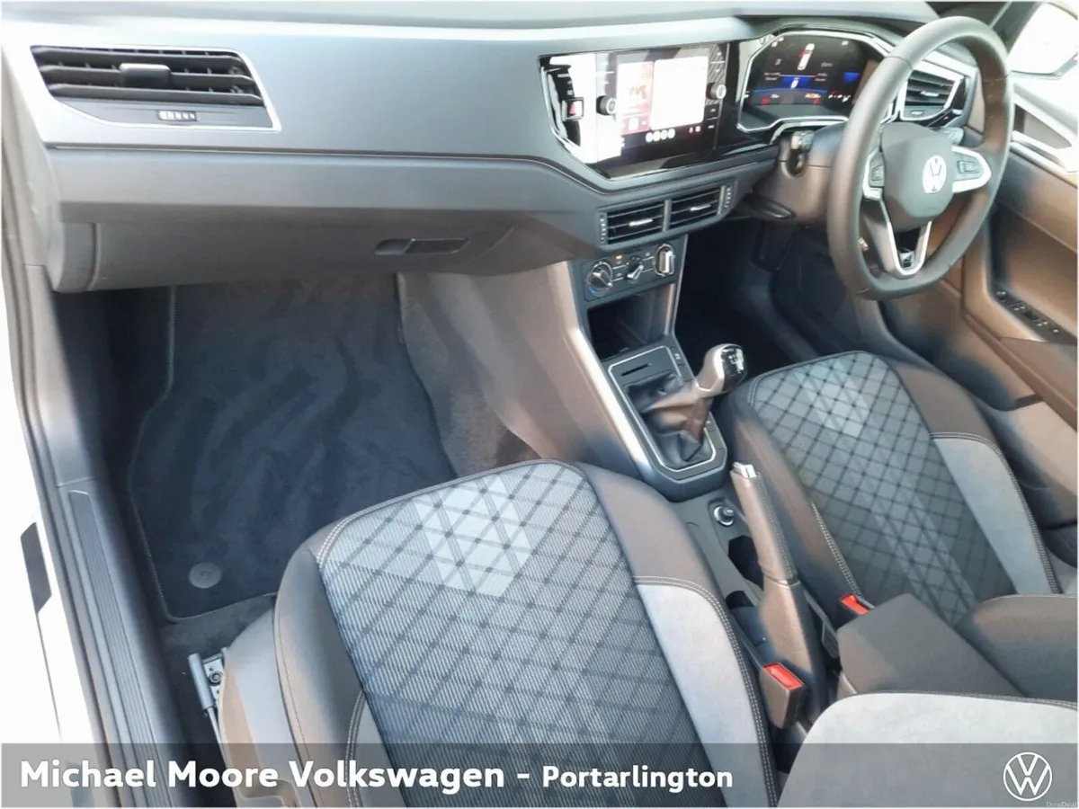Volkswagen Polo R-LINE 1.0TSI 95HP M5F - Image 4