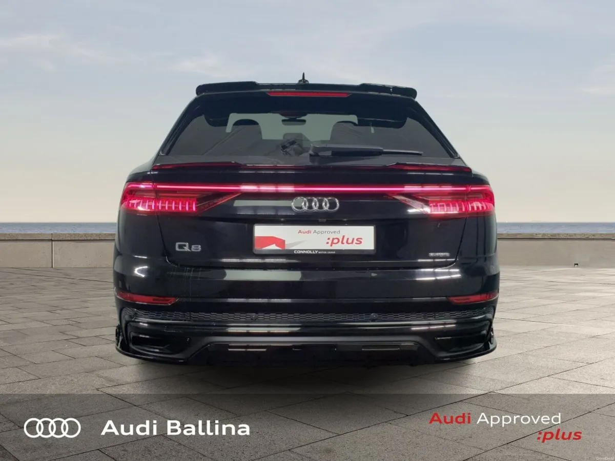 Audi Q8 S LINE  |BLK ED | PAN ROOF|FULL LEATHER | - Image 6