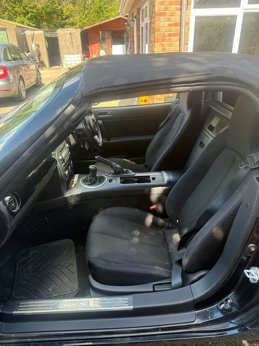 2006 Mazda MX5 - Image 5