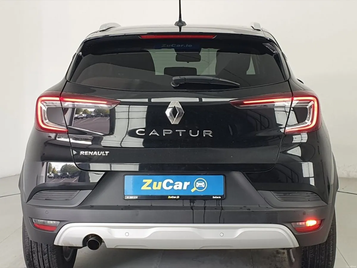 Renault Captur Tce 130 EDC Iconic - Image 4