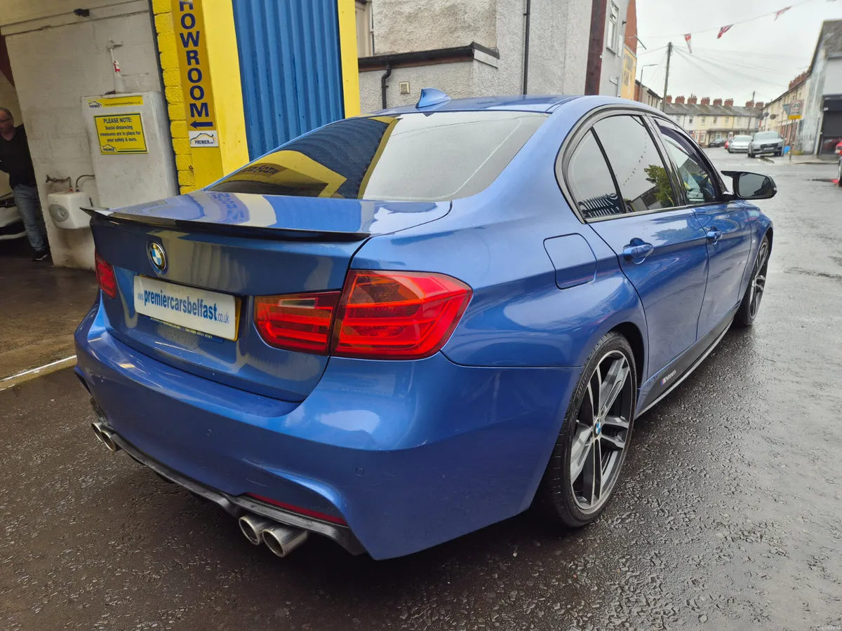 BMW 3-Series 2013 - Image 2